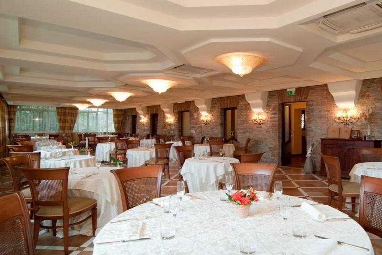 普鲁萨酒店 佩鲁贾 餐厅 照片